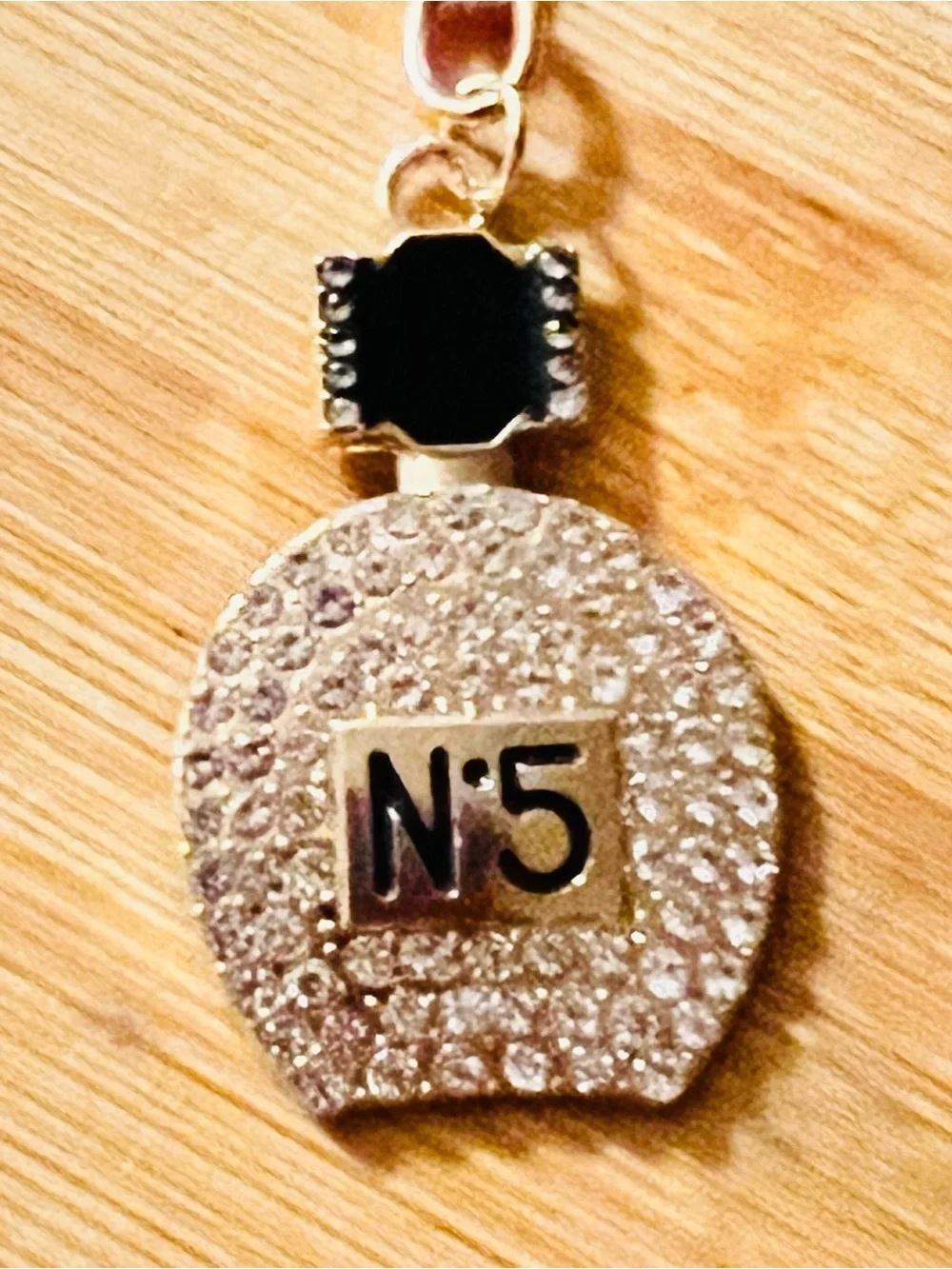 Fashion Jewelry Gold and Silver N°5 Crystal Keychain Set